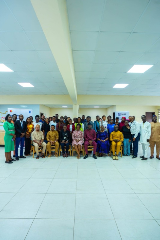 Innovators and facilitators at a Stage Gating session